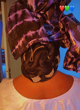 Lade das Bild in den Galerie-Viewer, Chignon
