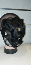 Lade das Bild in den Galerie-Viewer, Chignon
